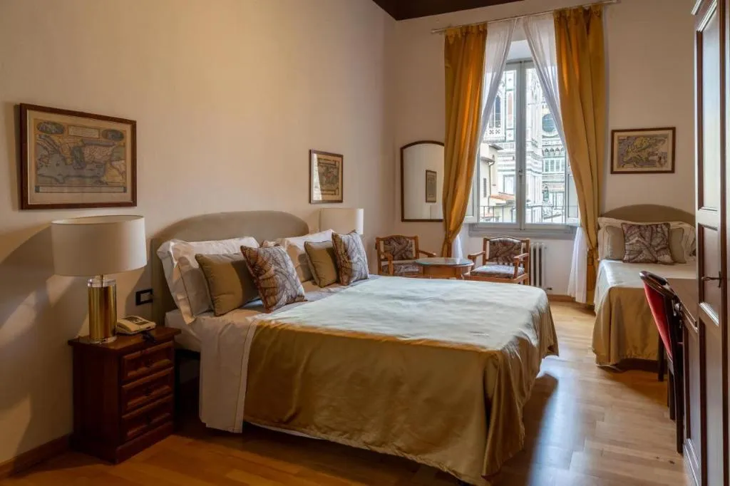 Room, Hotel Villani, Florence