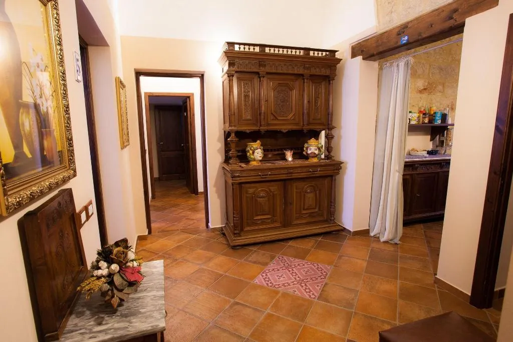 Lobby, Cinisi Vacanze, Palermo