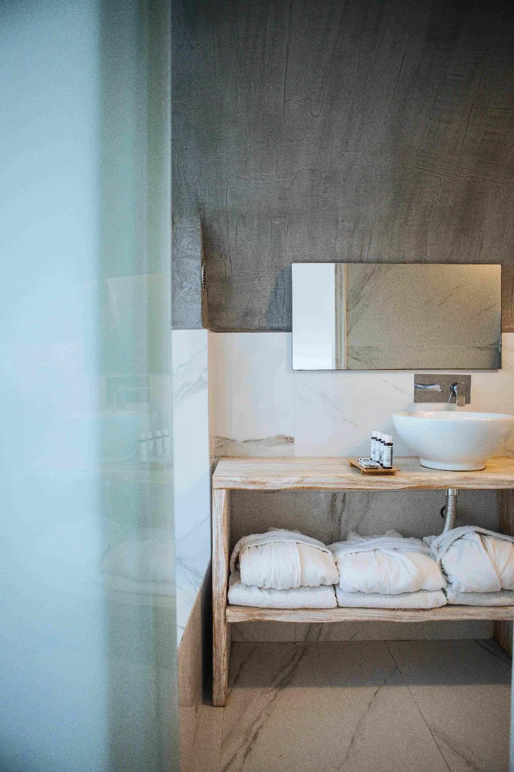 QUADRUPLE THREE BEDS Room, The Museum Project Oia, Santorini