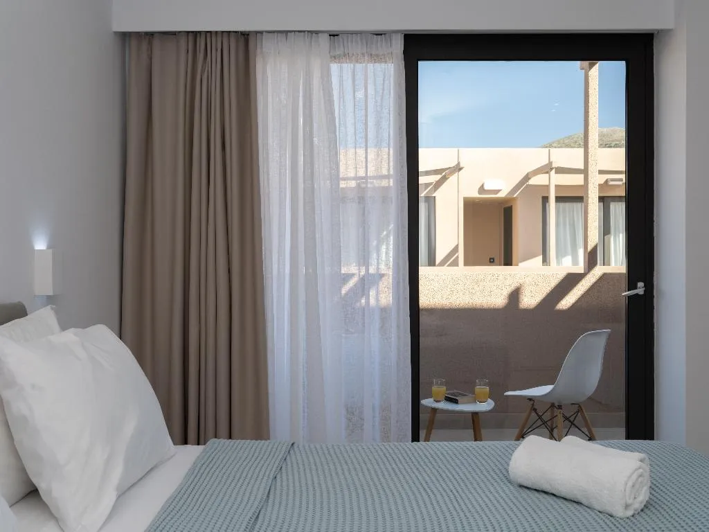 DOUBLE SUPERIOR WITH BALCONY Room, Golden Bee Lifestyle Hotel, Crete