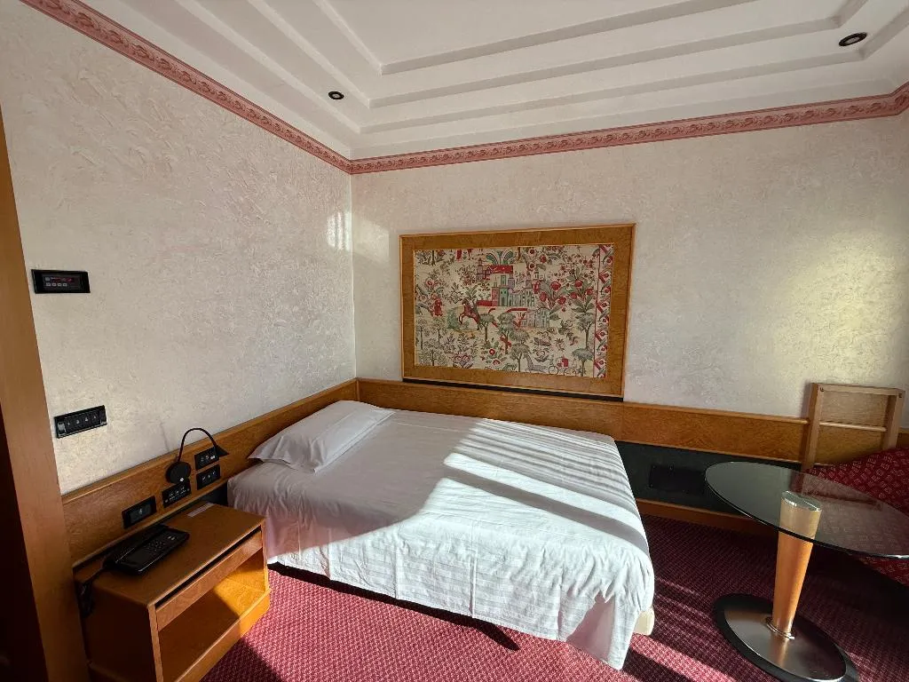 SINGLE PREMIUM Room, Galileo Milano, Milan