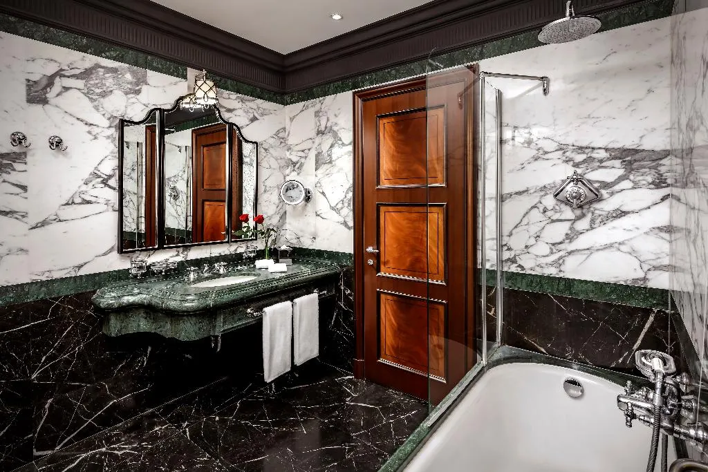 Room LUXURY Room, Hotel Danieli, Venice, Venice