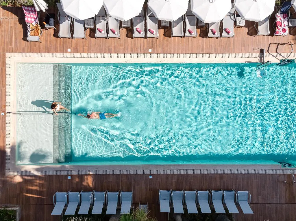 Pool, JS Yate, Majorca