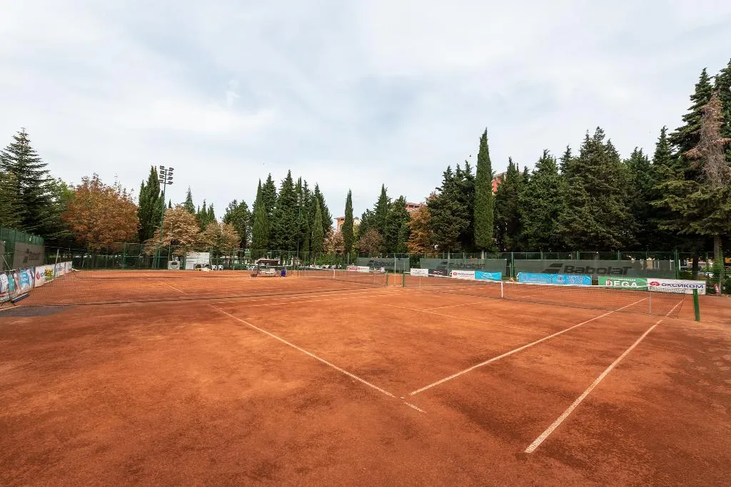 Sports and Entertainment, Hrizantema, Bourgas