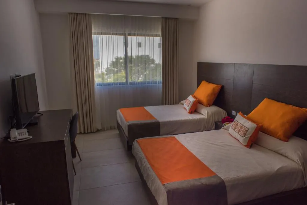 QUADRUPLE TWO DOUBLE BEDS Room, Portea, Playa Del Carmen