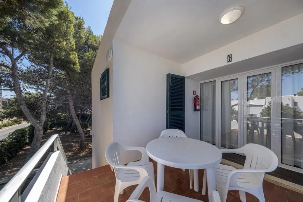 Room, Llebeig, Menorca