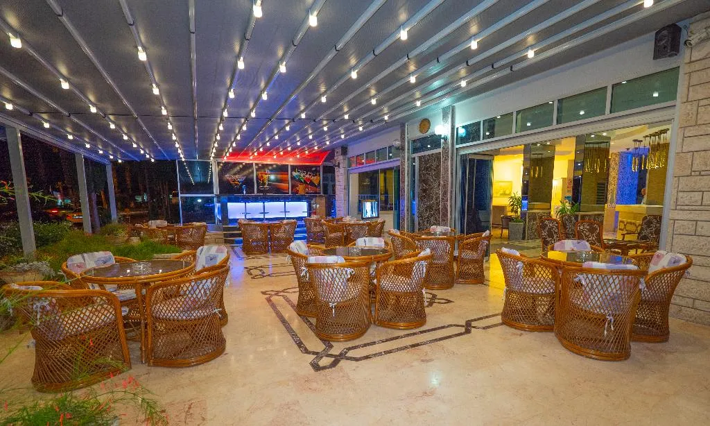 Terrace, Kleopatra Celine, Antalya