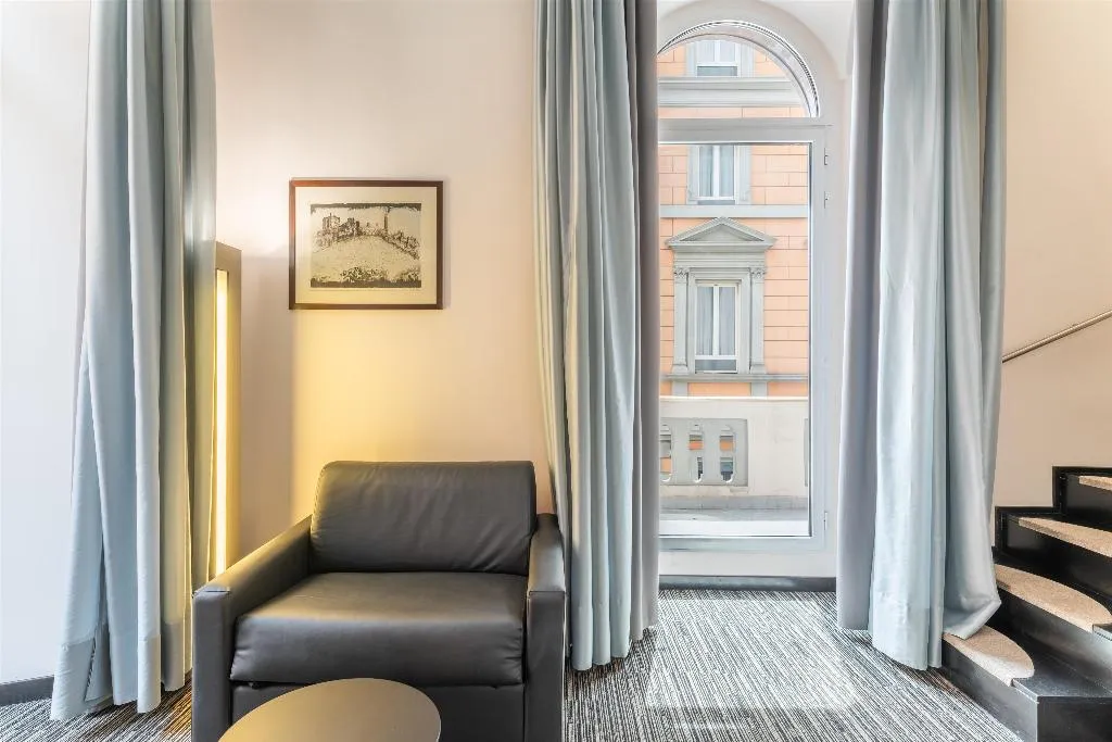 JUNIOR SUITE KING SIZE BED Room, Best Western Plus Hotel Universo, Rome