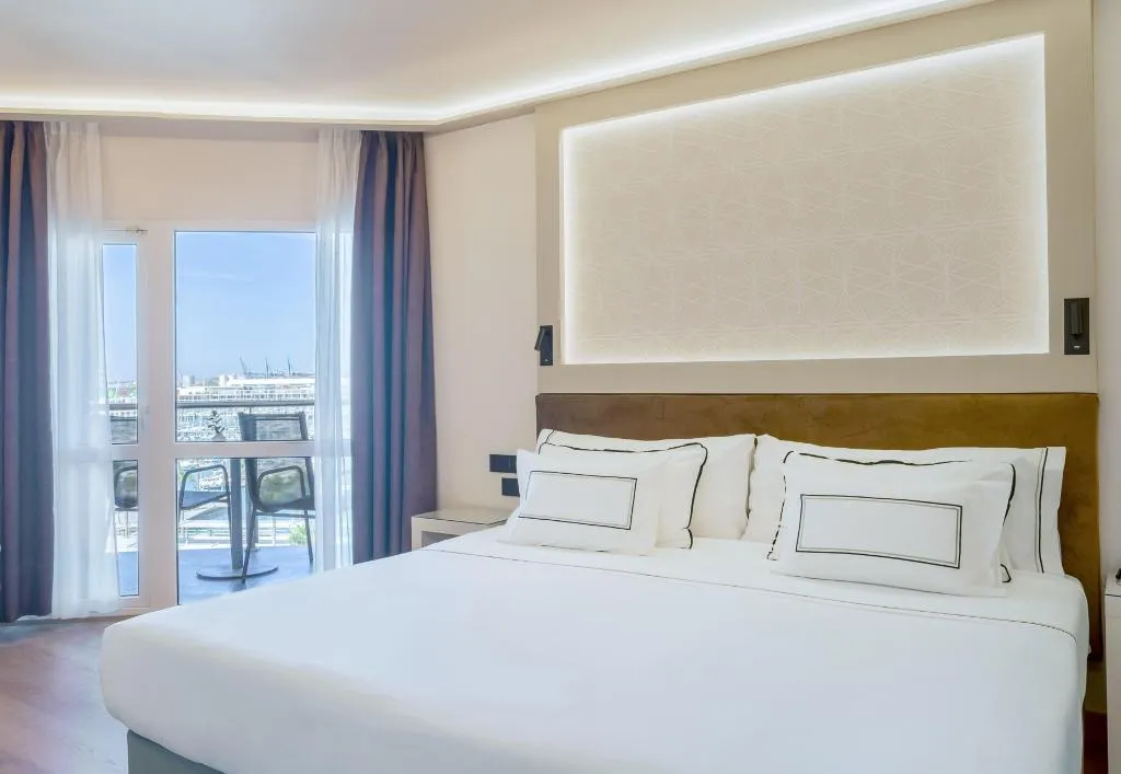 Room PREMIUM Room, Melia Alicante, Costa Blanca