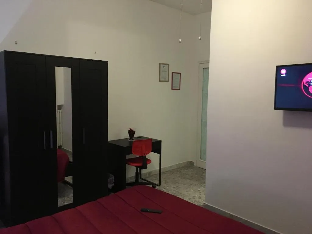 Room, Bed And Breakfast Alexander, Naples