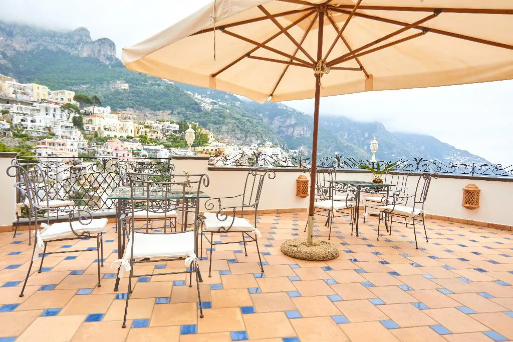 Terrace, Hotel Conca D'Oro, Naples
