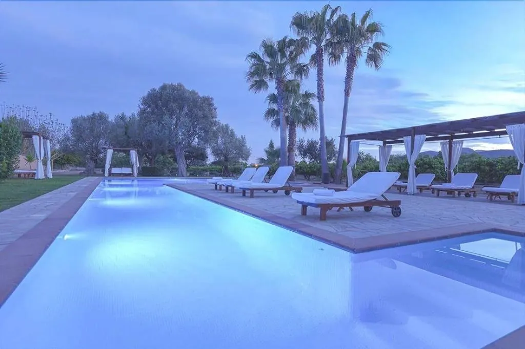 Sports and Entertainment, Can Arabi, Ibiza