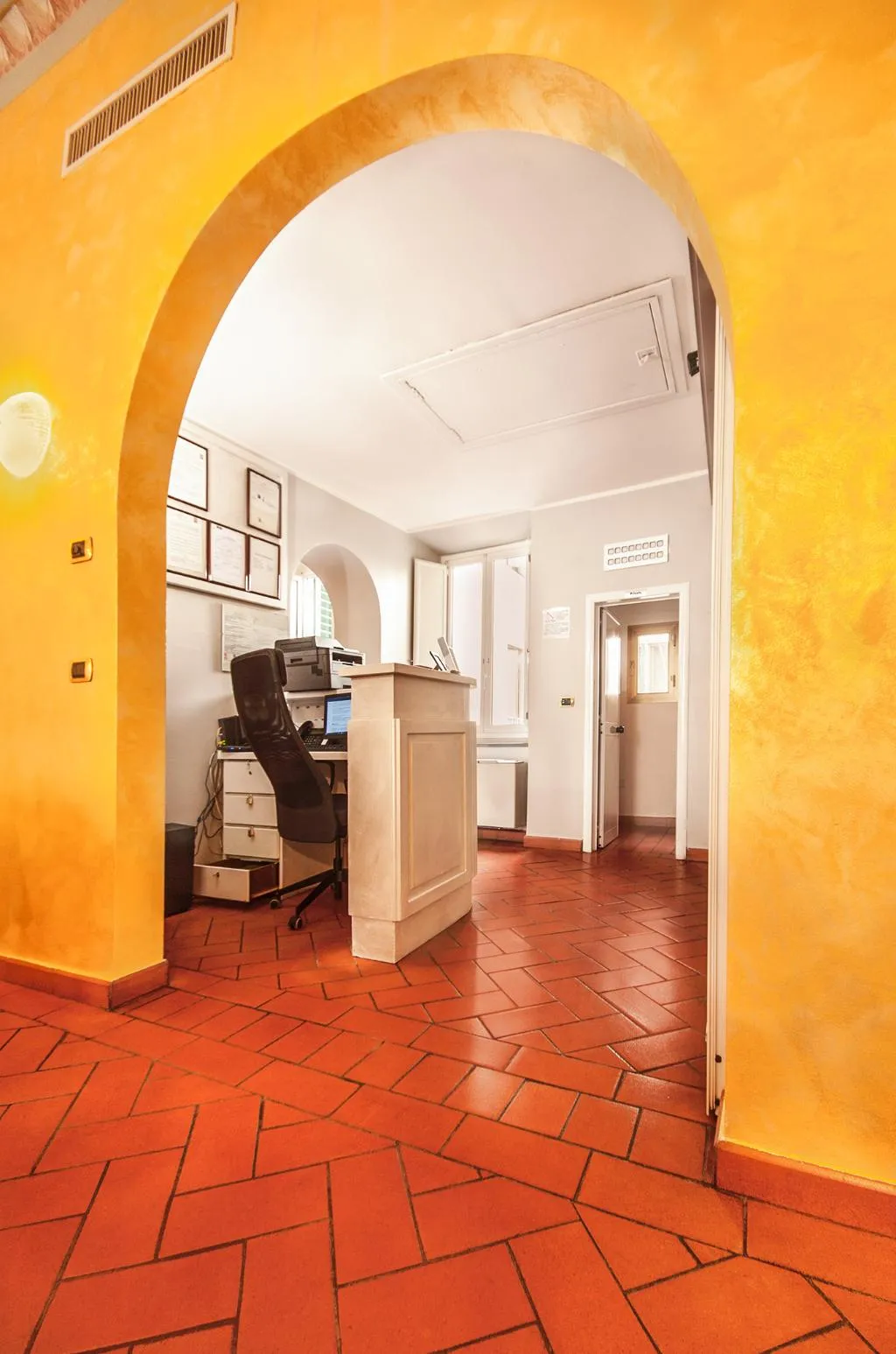 Lobby, Costantini, Florence