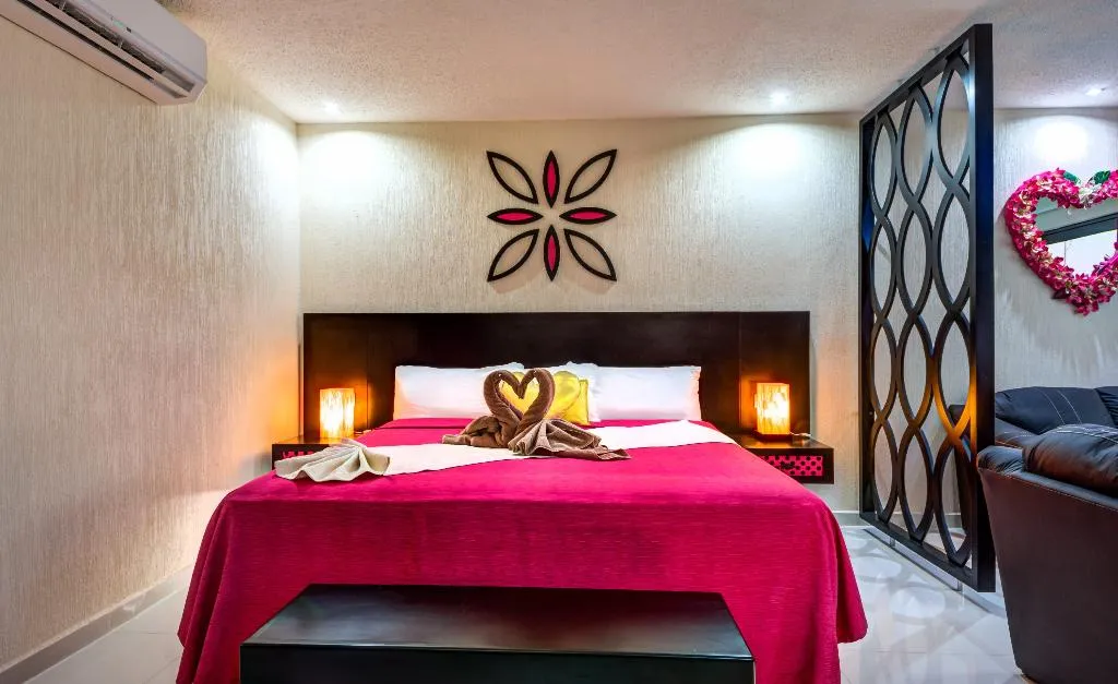 DOUBLE WITH JACUZZI Room, Suites Corazon, Playa Del Carmen