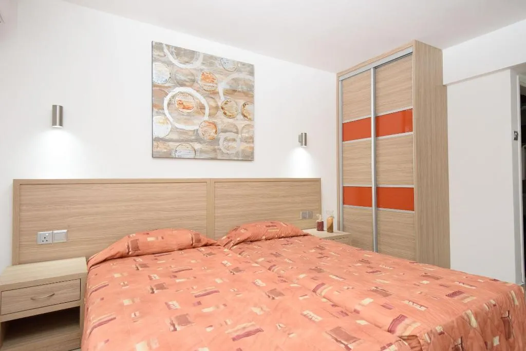Room, Paul Marie, Cyprus