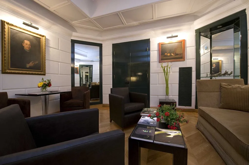 Lobby, Duca d'Alba, Rome