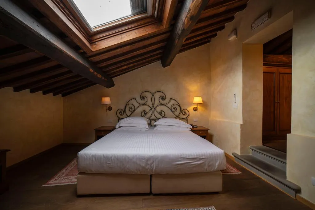 JUNIOR SUITE STANDARD Room, Palazzo San Niccolo, Florence