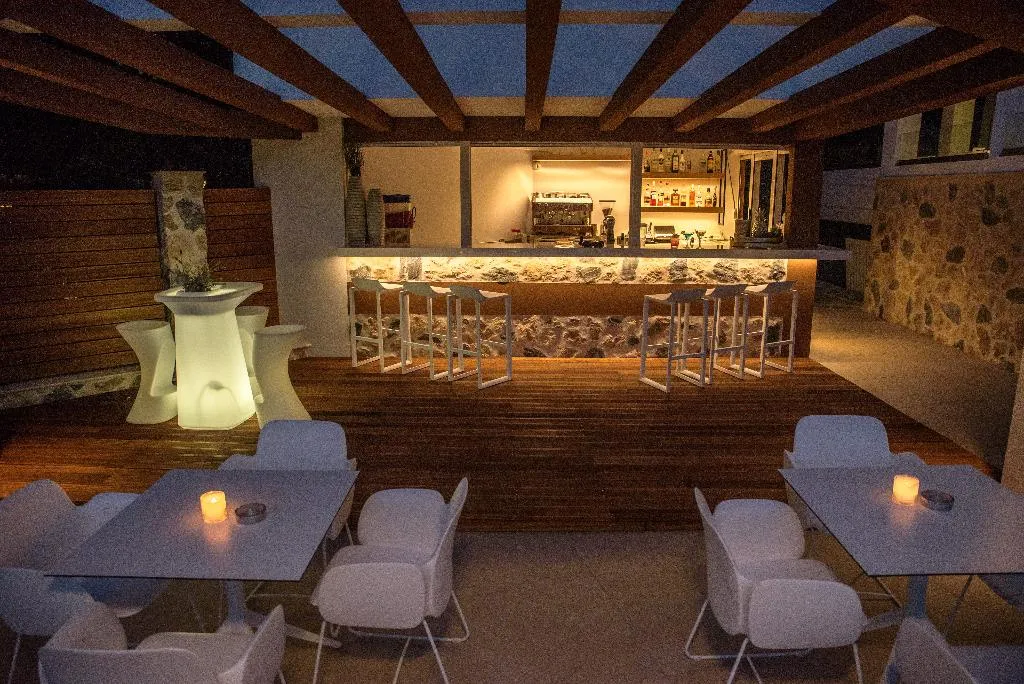 Bar, Poseidon Hotel, Athens