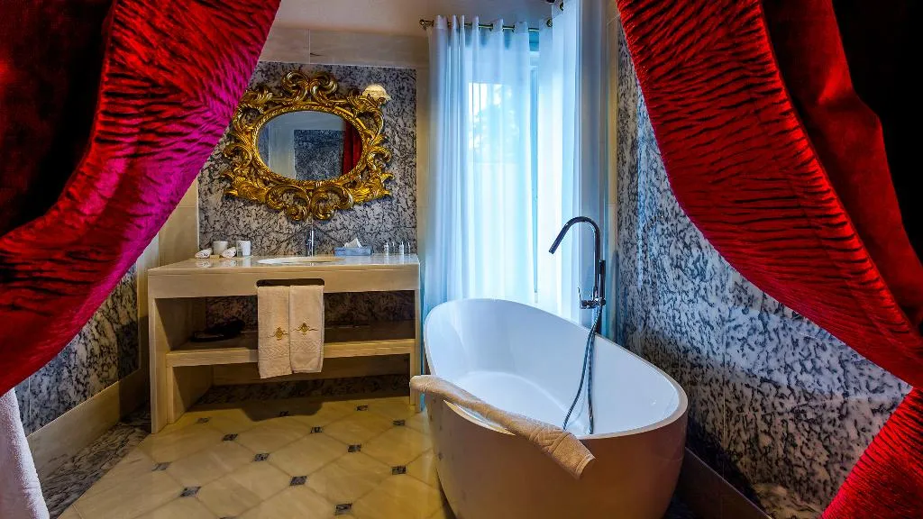 DOUBLE DELUXE WITH TERRACE Room, Sintra Marmoris Palace, Lisbon