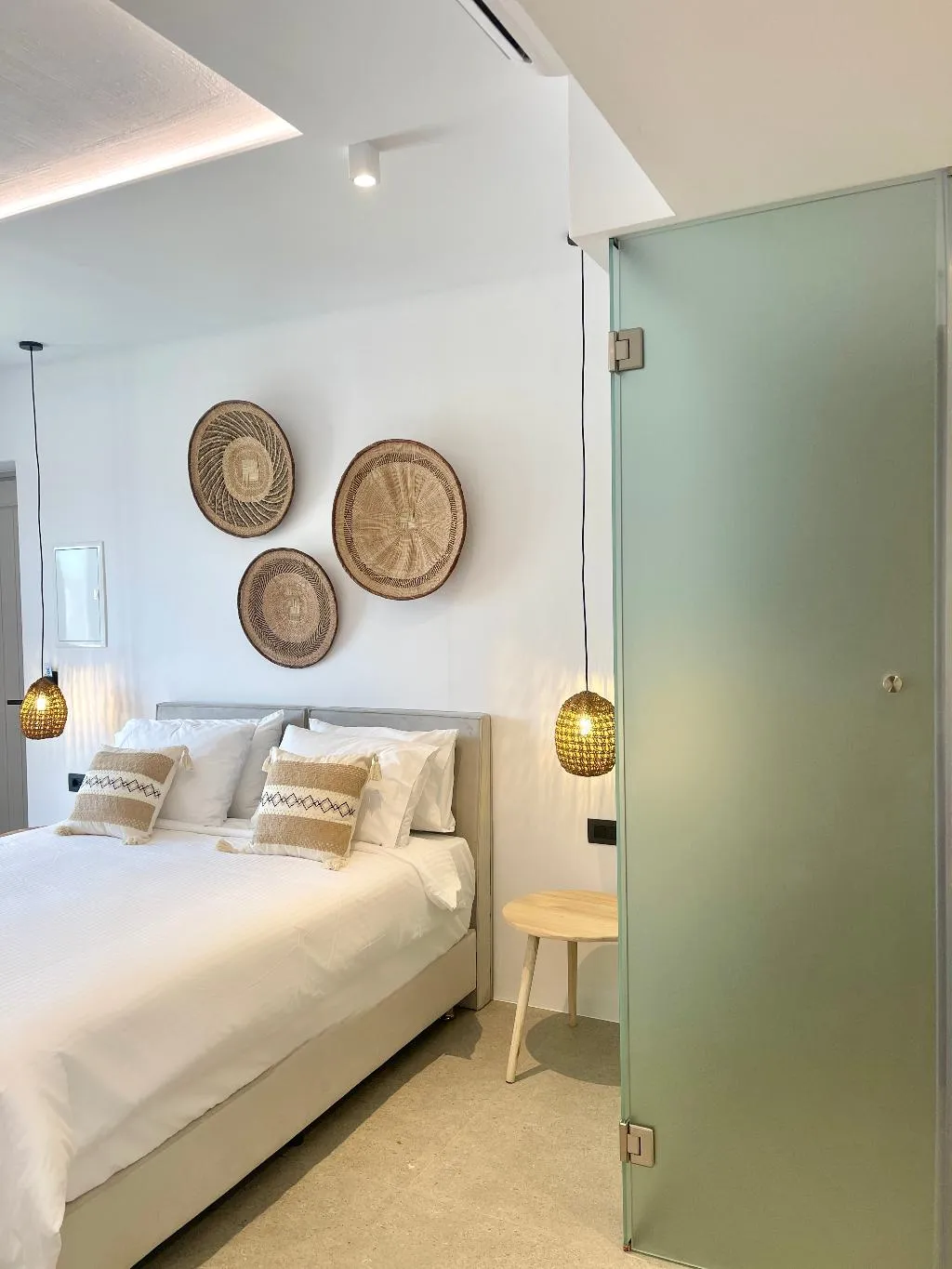 SUITE DELUXE POOL VIEW Room, Mykonos Dot Suites, Mykonos