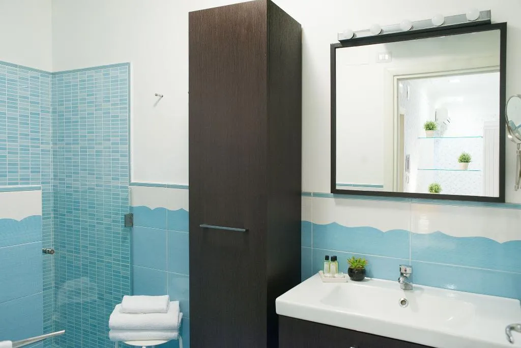 APARTMENT CAPACITY 3 Room, Residenza Echia, Naples