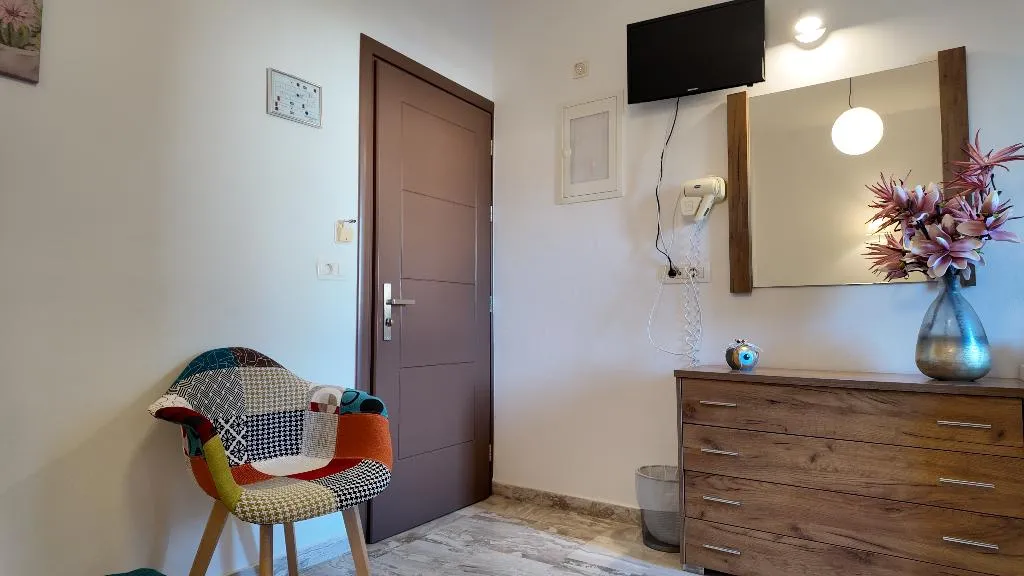Double or Twin STANDARD Room, Mary Bill, Santorini