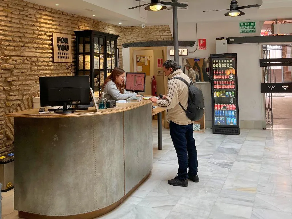 Lobby, U-Sense For You Hostel Sevilla, Seville