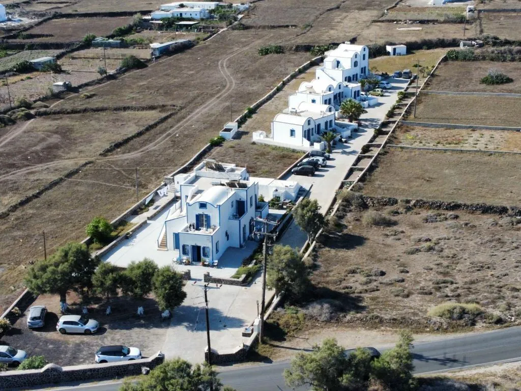 General view, Hotel Paradisos Oia, Santorini