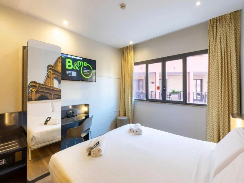 DOUBLE SINGLE USE STANDARD Room, B&B Hotel Roma Tuscolana San Giovanni, Naples