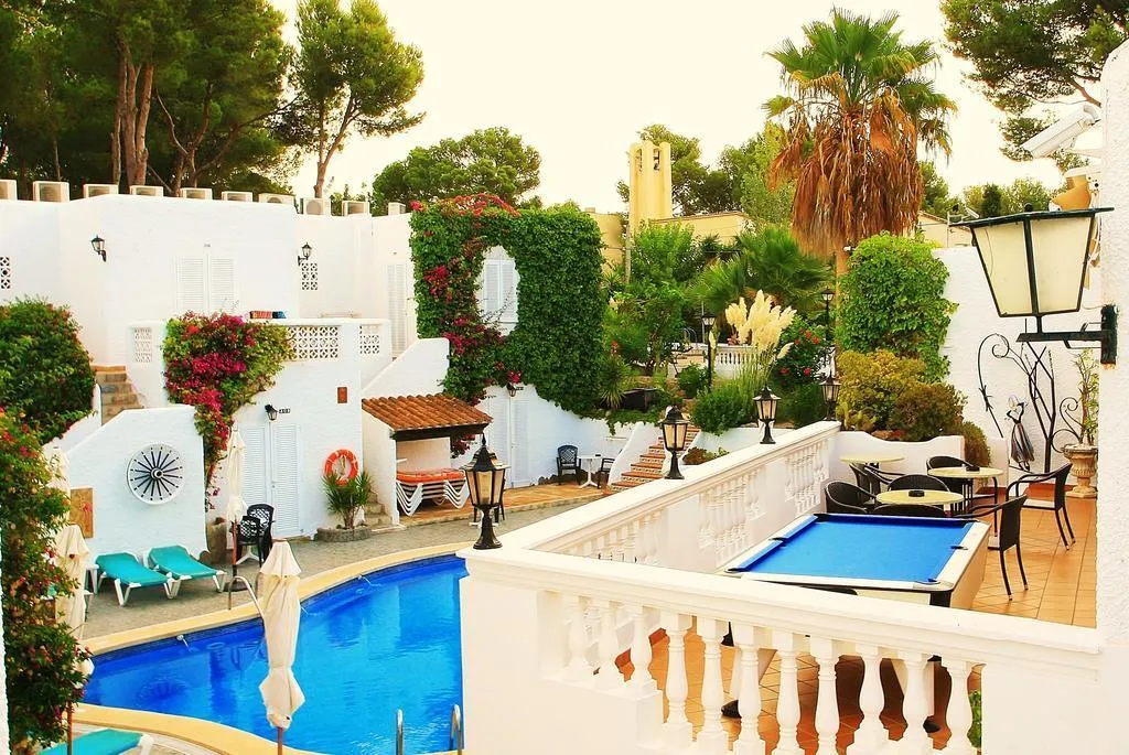 Pool, Villa Columbus Rooms and Restaurant, Majorca