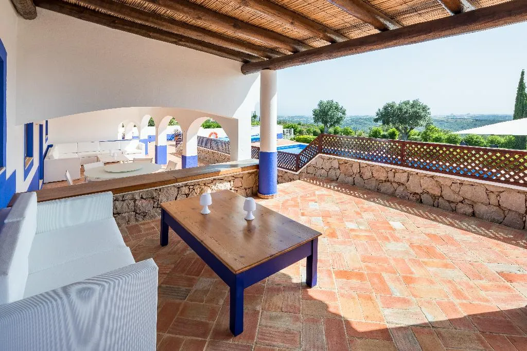 VILLA THREE BEDROOMS Room, Shantivillas, Algarve