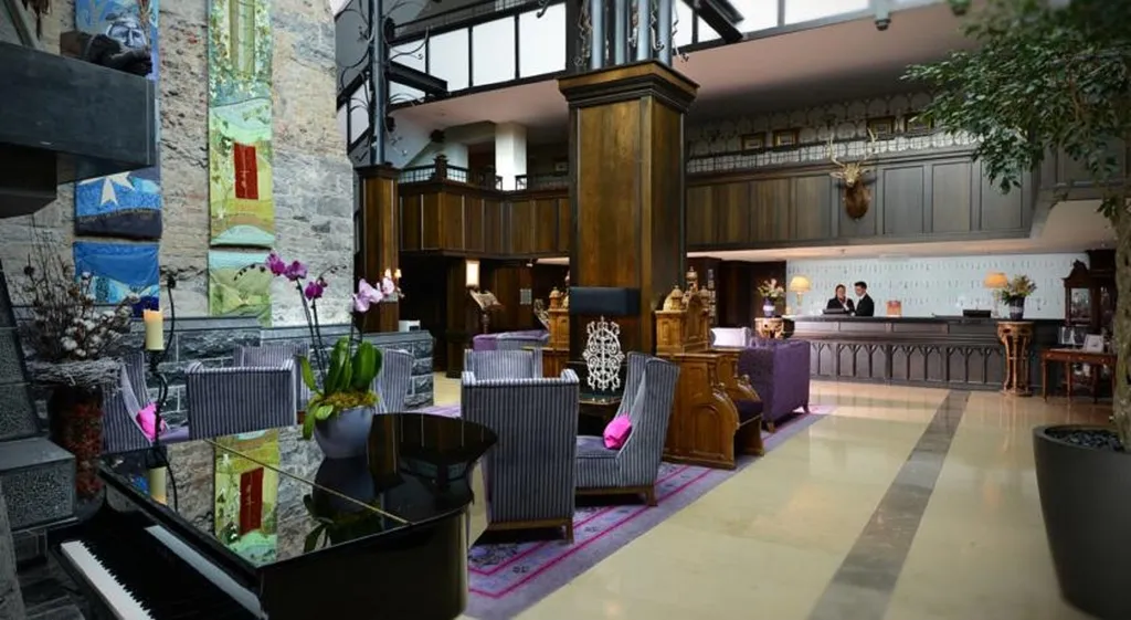 Lobby, Clontarf Castle, Dublin