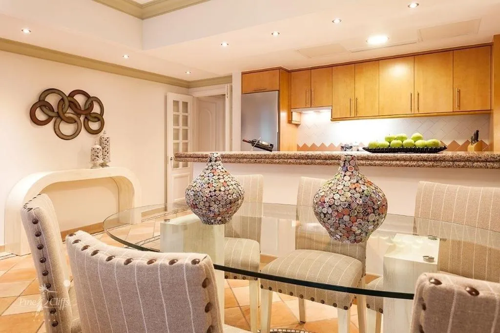 Room, Pine Cliffs Village & Golf Suites, Algarve