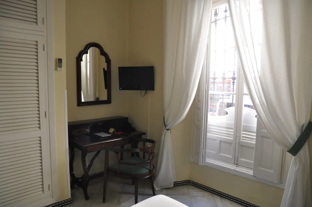 Room, Hotel Abril, Seville