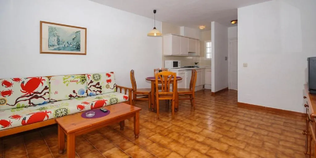 Room, Castell Sol, Menorca