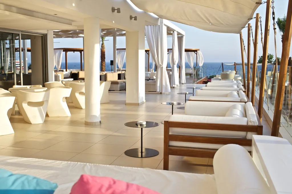 Bar, Napa Mermaid Hotel & Suites, Cyprus