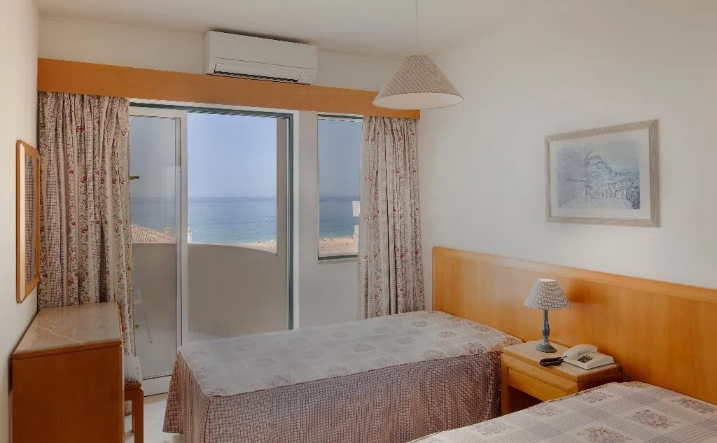 APARTMENT SEA VIEW TWO BEDROOMS Room, Algarve Mor Apartamentos, Algarve