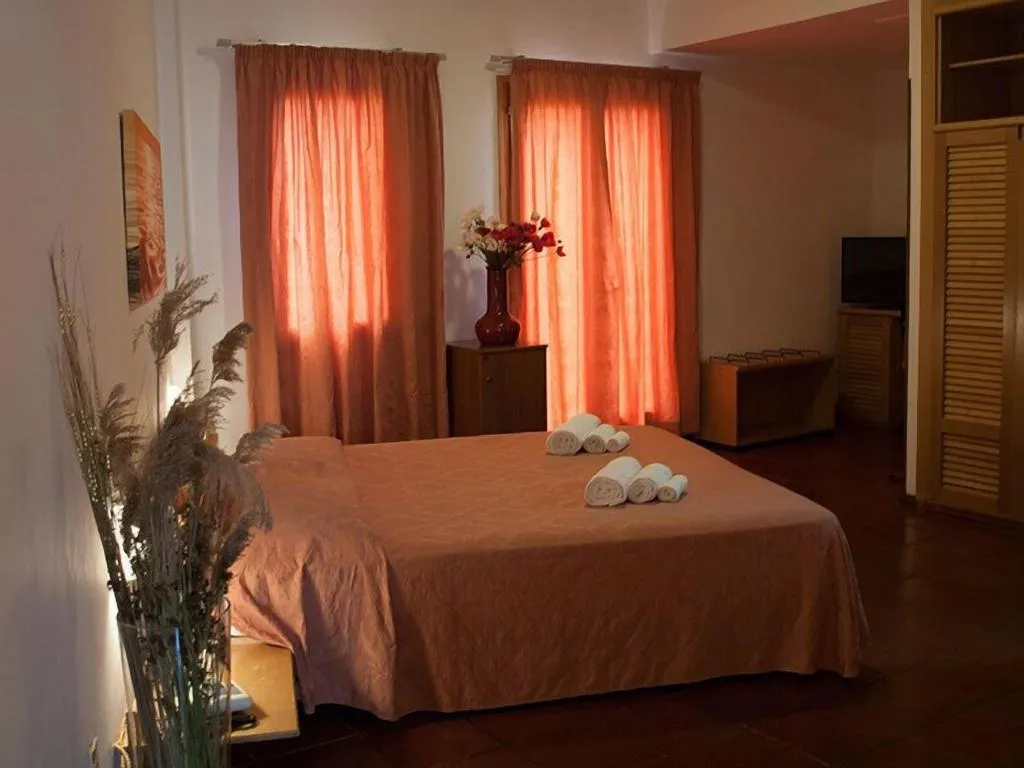 DOUBLE STANDARD Room, Hotel Garibaldi, Olbia