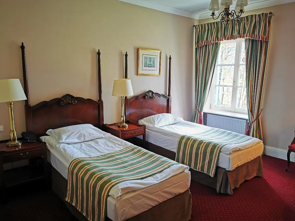 Double or Twin STANDARD Room, Dwor Sierakow, Krakow