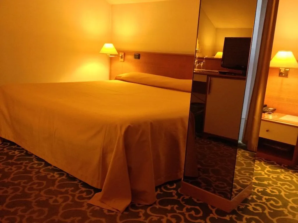 General view, Motel Europa, Milan