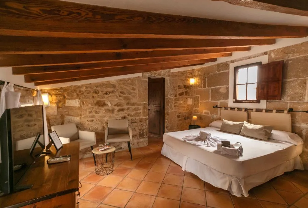 DOUBLE SINGLE USE EXECUTIVE Room, Can Simo Turismo de Interior, Majorca