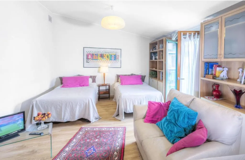 Room, Rita's Garden, Milan