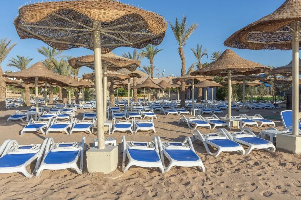 Beach, Cataract Layalina Hotel, Red Sea Riviera
