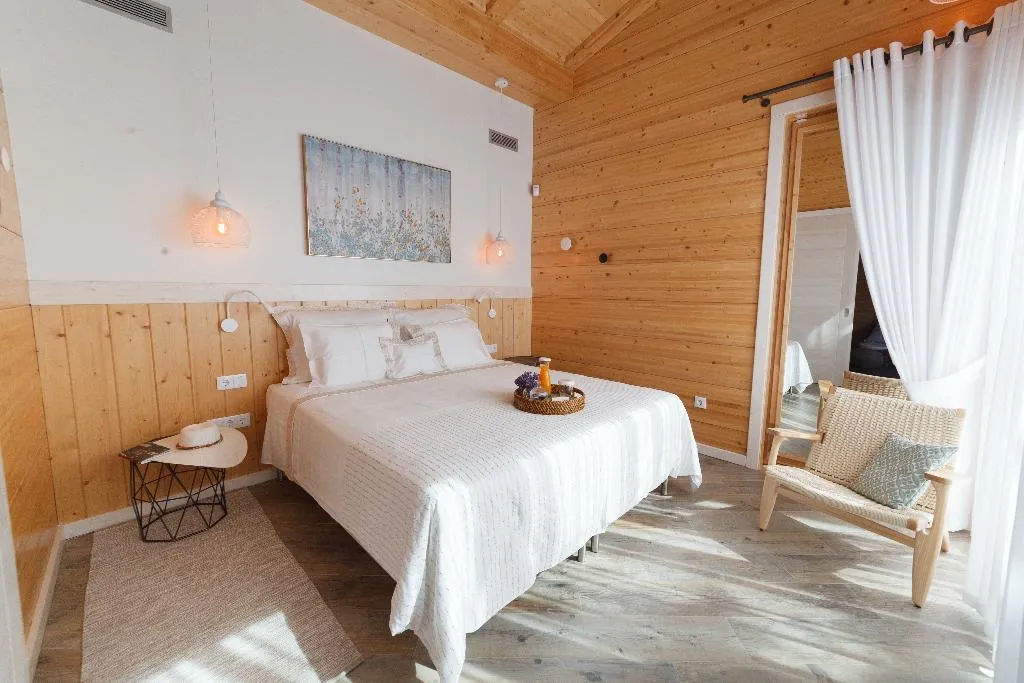 BUNGALOW CLASSIC Room, Rinoterra Minho, Porto