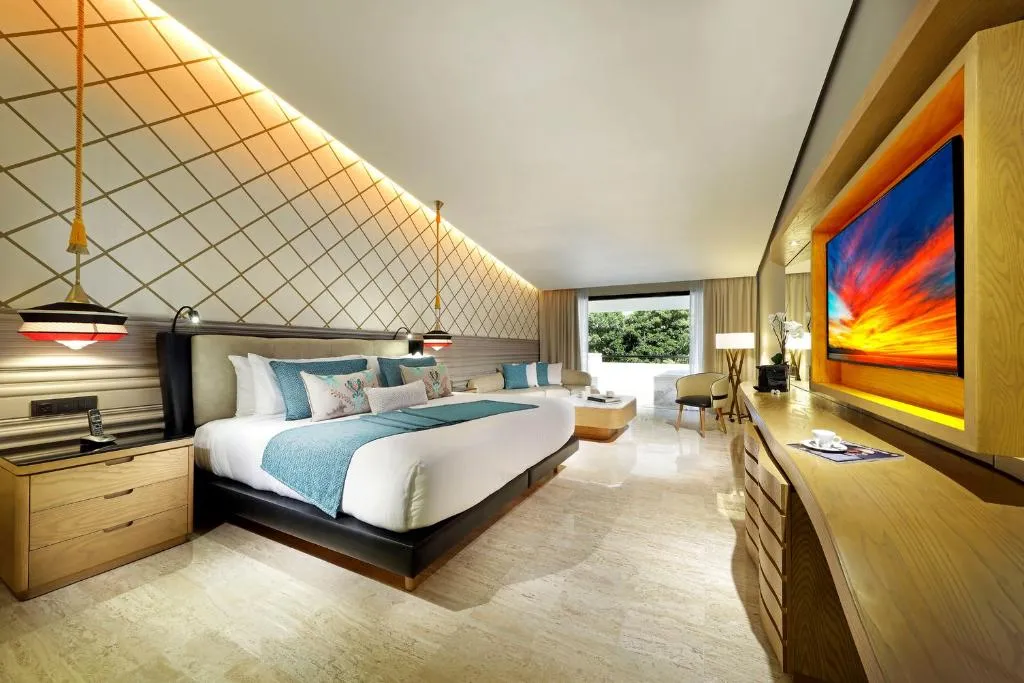 JUNIOR SUITE POOL VIEW Room, TRS Yucatan Hotel, Cancun Area