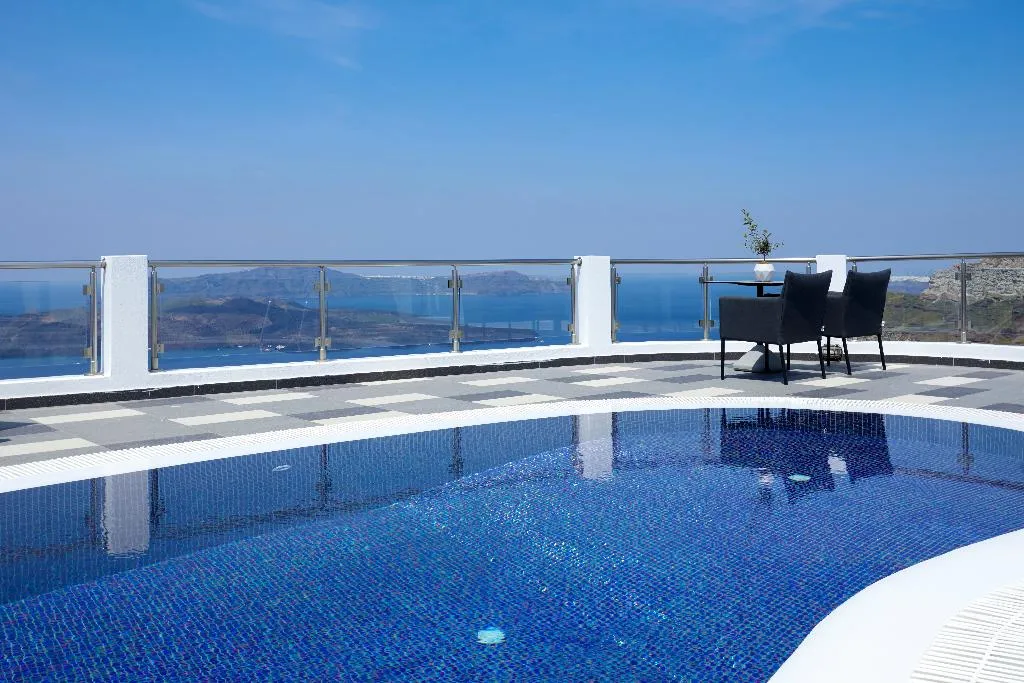 Double or Twin SEA VIEW WITH PRIVATE POOL Room, Petit Palace, Santorini