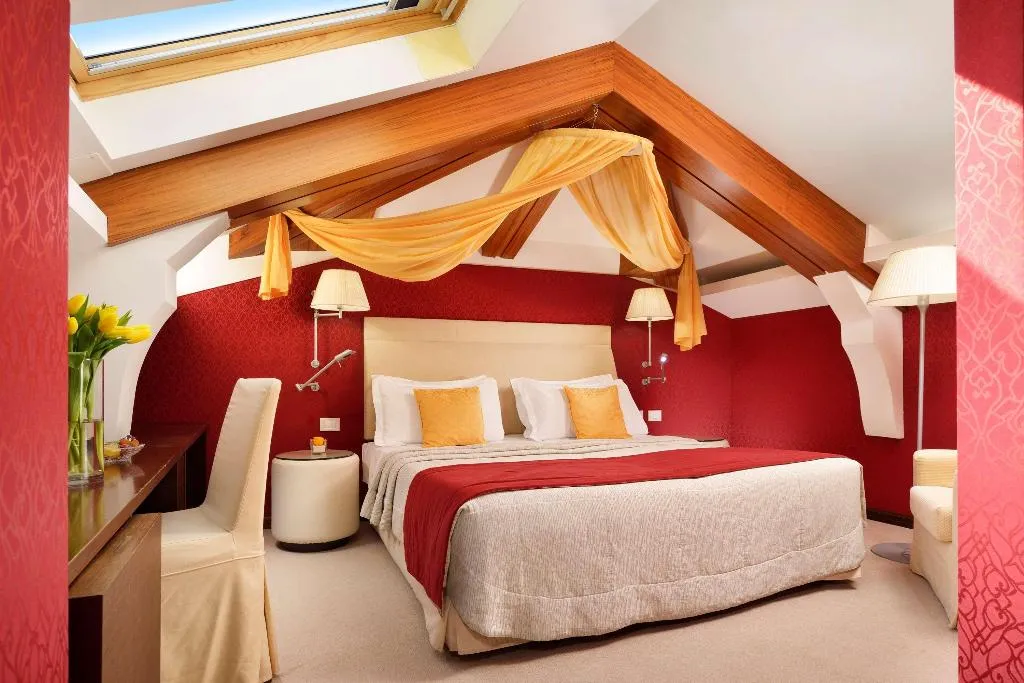 Room, Palazzo Giovanelli e Gran Canal, Venice