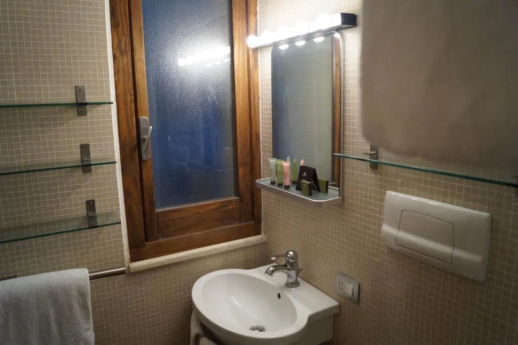 TRIPLE STANDARD Room, Relais Arco Della Pace, Rome