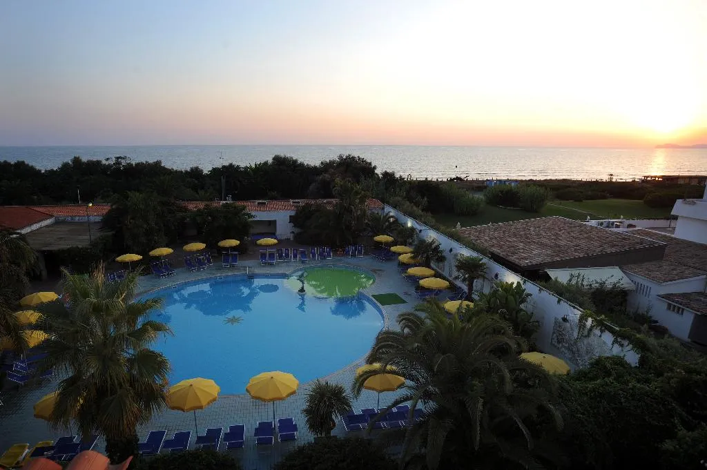 Pool, Marina Club Hotel, Naples