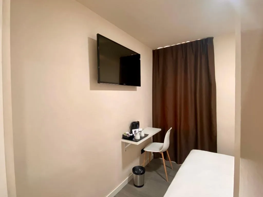 DOUBLE WITH DOUBLE BED Room, Bcn Urbaness Hotels Del COMTE, Barcelona